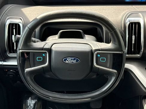 Certified 2025 Ford Expedition Max Platinum AWD/4WD image 15