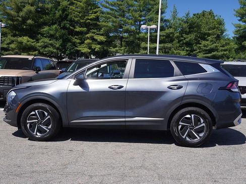 Used 2023 Kia Sportage LX AWD/4WD image 16