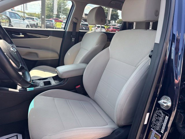 Used 2020 Kia Sorento S FWD image 12