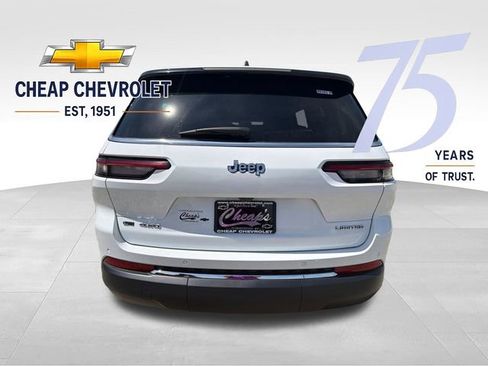Used 2023 Jeep Grand Cherokee L Limited AWD/4WD image 5