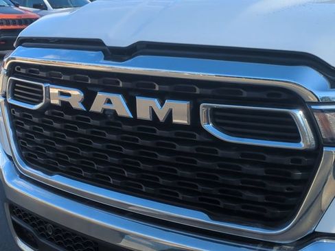 Used 2025 RAM 1500 Big Horn AWD/4WD image 24