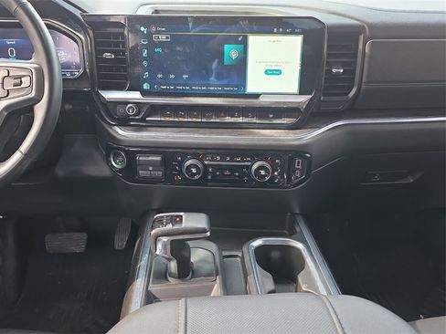 Used 2024 Chevrolet Silverado 1500 LTZ image 14