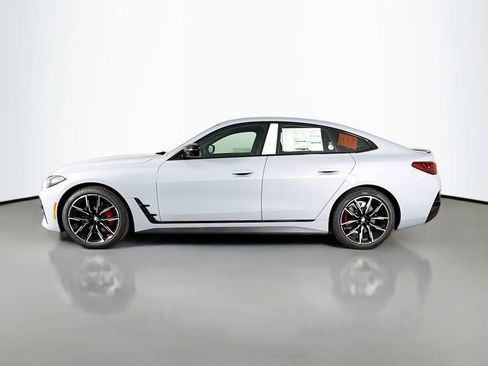 New 2026 BMW M440i w/ Premium Package image 4