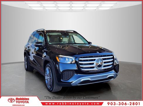 Used 2024 Mercedes-Benz GLS 450 4MATIC image 1