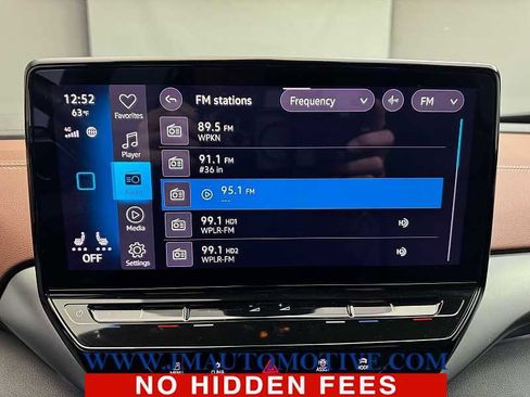 Used 2021 Volkswagen ID.4 Pro S w/ Gradient Package image 22