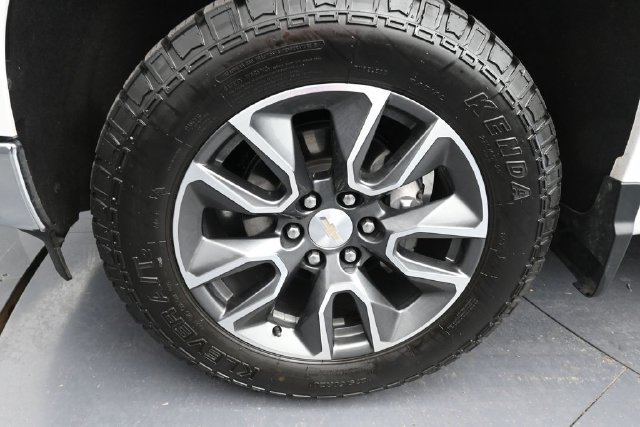 Used 2022 Chevrolet Silverado 1500 LT AWD/4WD image 21