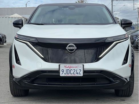 Used 2023 Nissan Ariya FWD image 2
