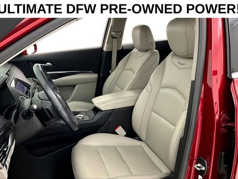 Used 2019 Cadillac XT4 Luxury w/ Cold Weather Package FWD image 30