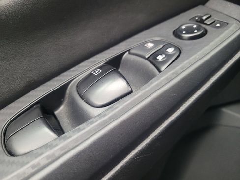 Used 2023 Nissan Sentra SV FWD image 27