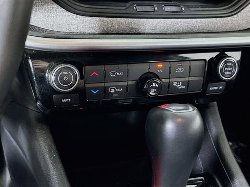 Used 2022 Jeep Compass Latitude AWD/4WD image 15