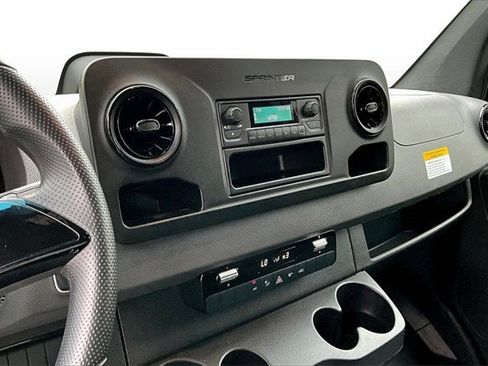 Used 2025 Mercedes-Benz Sprinter 2500 image 12