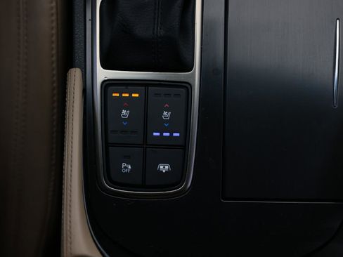 Used 2013 Hyundai Azera w/ Technology Pkg image 36