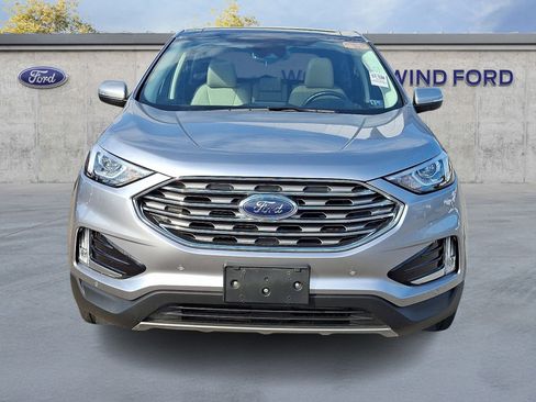 Used 2022 Ford Edge Titanium image 2