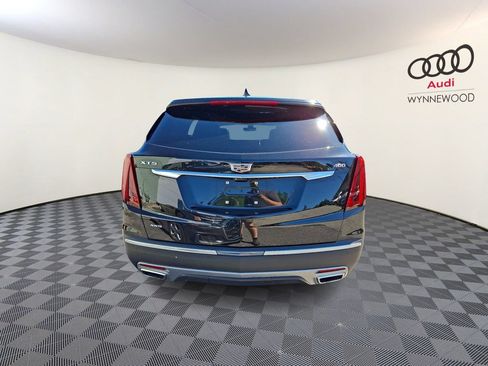 Used 2022 Cadillac XT5 Premium Luxury w/ Technology Package AWD/4WD image 5
