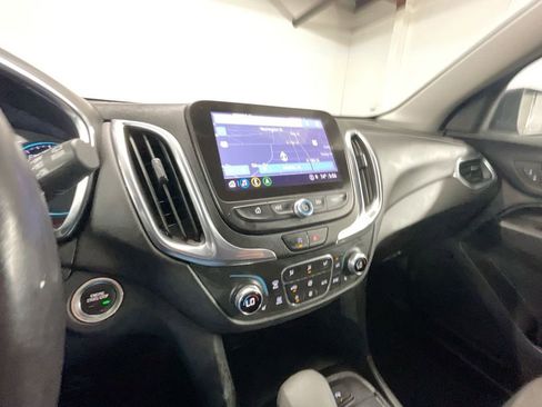 Used 2022 Chevrolet Equinox LT image 18