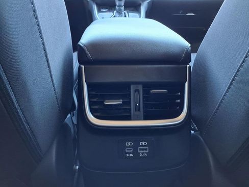 Used 2023 Subaru Outback Premium image 25