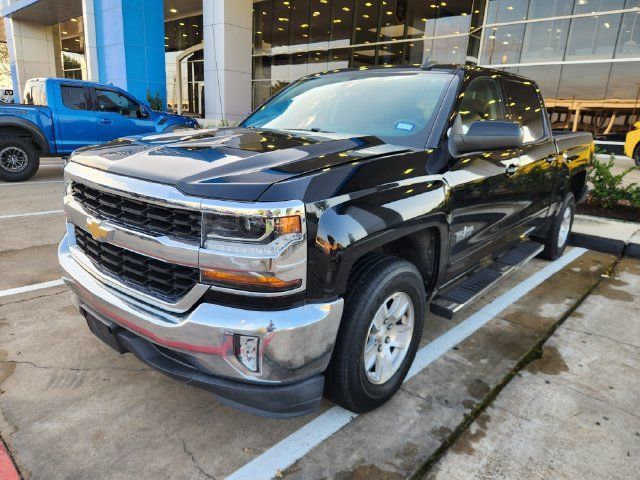 Used 2018 Chevrolet Silverado 1500 LT w/ Texas Edition RWD image 3