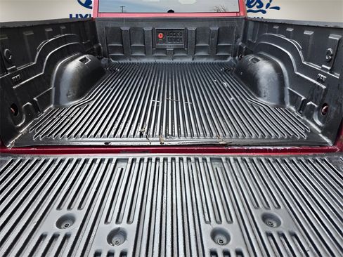 Used 2015 RAM 1500 Classic SLT image 14