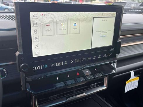 New 2025 GMC Hummer EV 3X w/ Battery Pack, 24 Module Pack image 28