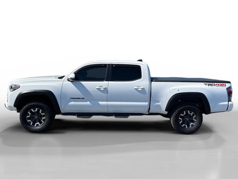 Used 2021 Toyota Tacoma TRD Off-Road w/ Technology Package AWD/4WD image 2