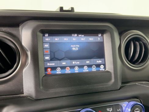 Used 2021 Jeep Wrangler Unlimited Sport image 23