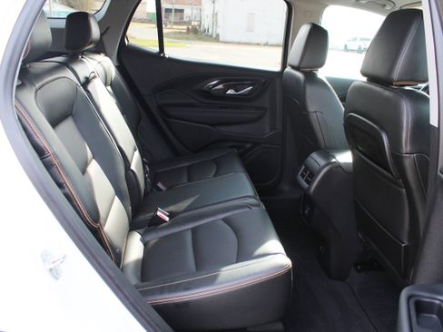 Used 2024 GMC Terrain AT4 image 46