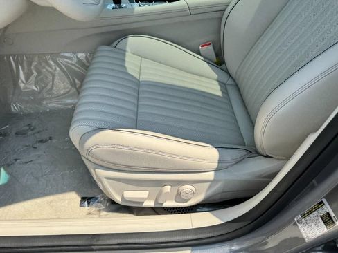 Certified 2026 Genesis G70 2.5T Prestige AWD/4WD image 10