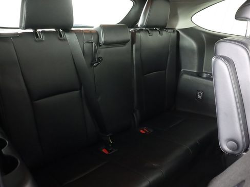 Used 2022 Toyota Highlander Platinum image 41