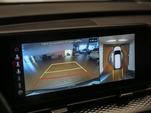Used 2024 Kia Carnival SX Prestige FWD image 26
