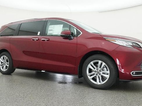 New 2026 Toyota Sienna Limited FWD image 28