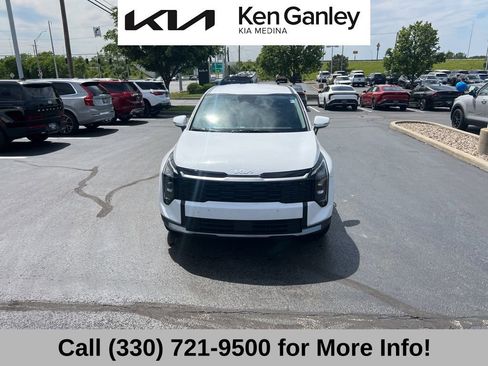 Certified 2026 Kia Sportage EX FWD image 5