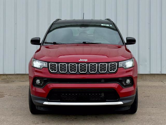 Used 2025 Jeep Compass Limited AWD/4WD image 9