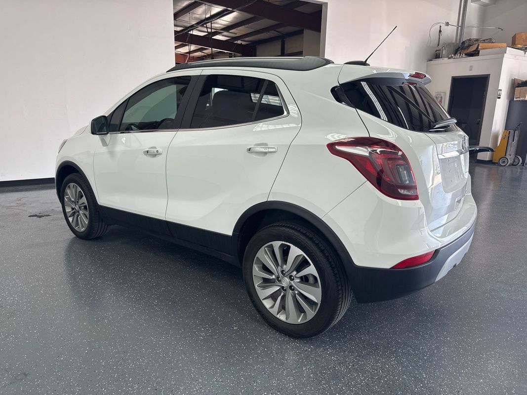 Used 2020 Buick Encore Preferred AWD/4WD image 6