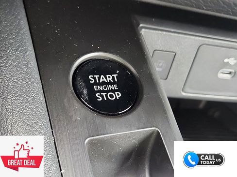 New 2025 Nissan Kicks SV image 8