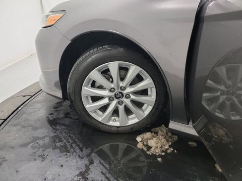 Used 2019 Toyota Camry LE image 29