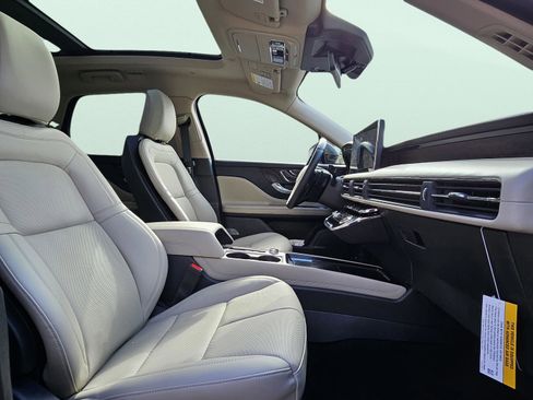 New 2025 Lincoln Corsair Reserve w/ Jet Appearance Package image 14