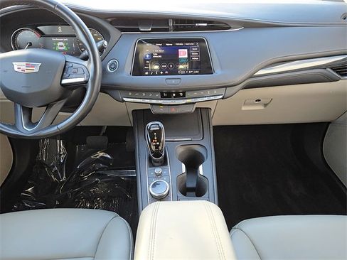 Used 2022 Cadillac XT4 Premium Luxury w/ Safety Alert Package image 18