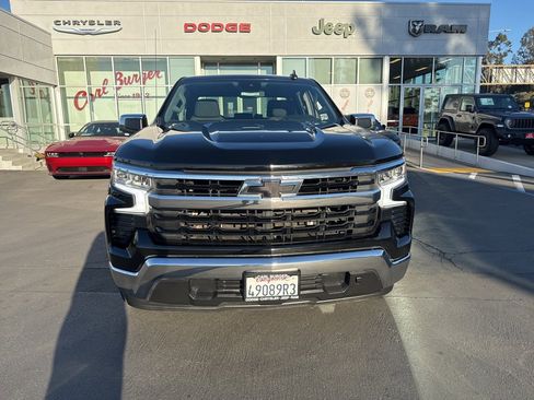 Used 2022 Chevrolet Silverado 1500 LT w/ Max Trailering Package image 2
