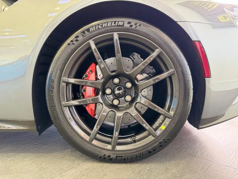 Used 2019 Ford GT Carbon Series image 39