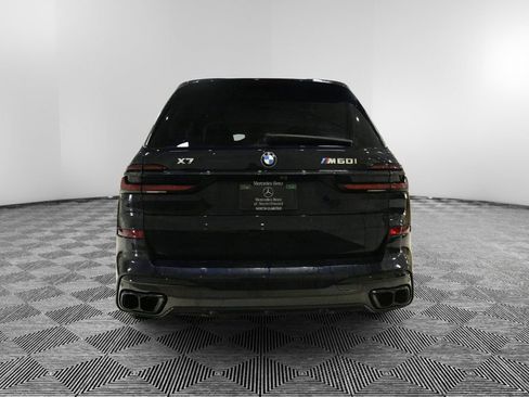 Used 2025 BMW X7 M60i image 4