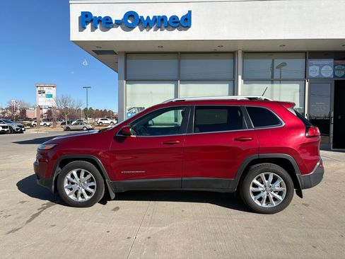 Used 2015 Jeep Cherokee Limited image 8