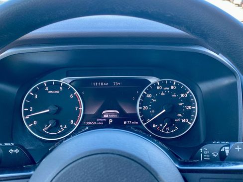 Used 2022 Nissan Rogue SV FWD image 24