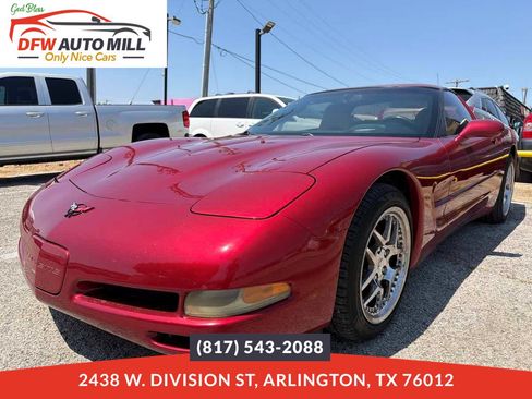 Used 2004 Chevrolet Corvette Coupe w/ Roof Package RWD image 1