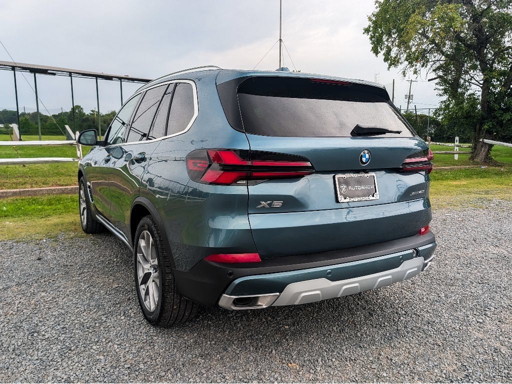 Used 2026 BMW X5 xDrive40i w/ Premium Package AWD/4WD image 10