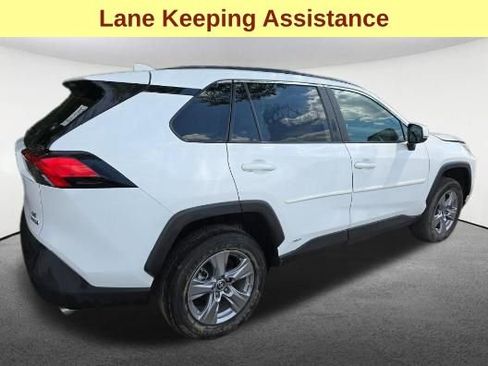 Used 2024 Toyota RAV4 LE AWD/4WD image 5