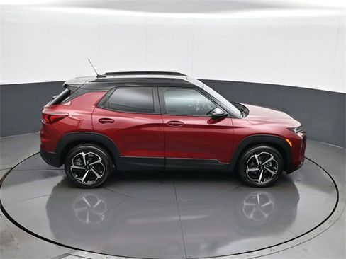 Certified 2023 Chevrolet TrailBlazer RS w/ Sun and Liftgate Package image 16