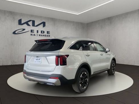 New 2026 Kia Sorento S AWD/4WD image 5