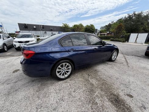 Used 2017 BMW 320i xDrive Sedan AWD/4WD image 6