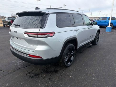 New 2026 Jeep Grand Cherokee L Limited w/ Limited Altitude Package image 5
