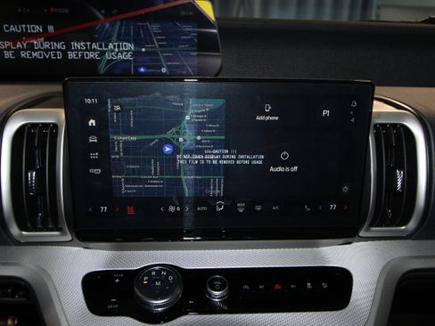 New 2026 Ford Expedition Active image 12